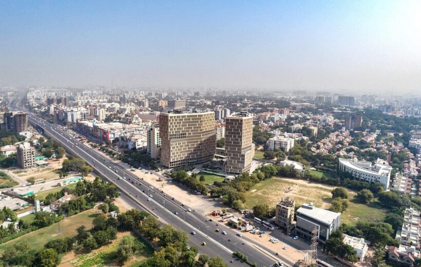 Vancouver (YVR)to Ahmedabad (AMD)